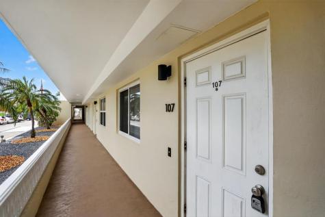 3050 NE 16th Avenue Oakland Park FL 33334