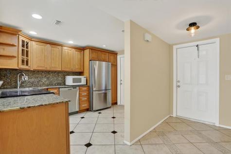 3050 NE 16th Avenue Oakland Park FL 33334