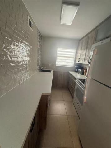 2791 N Pine Island Road Sunrise FL 33322