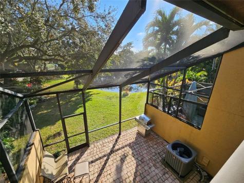 761 E Coco Plum Circle Plantation FL 33324