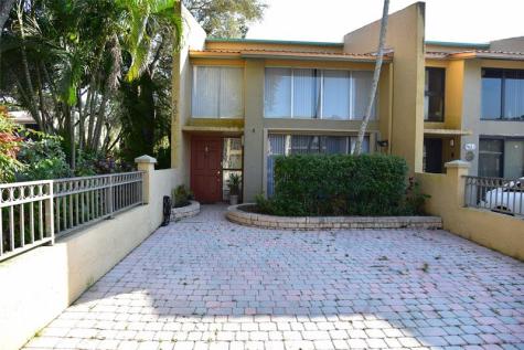 761 E Coco Plum Circle Plantation FL 33324