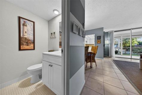 400 SE 10th Street Deerfield Beach FL 33441