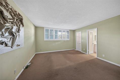 400 SE 10th Street Deerfield Beach FL 33441