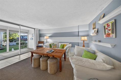 400 SE 10th Street Deerfield Beach FL 33441