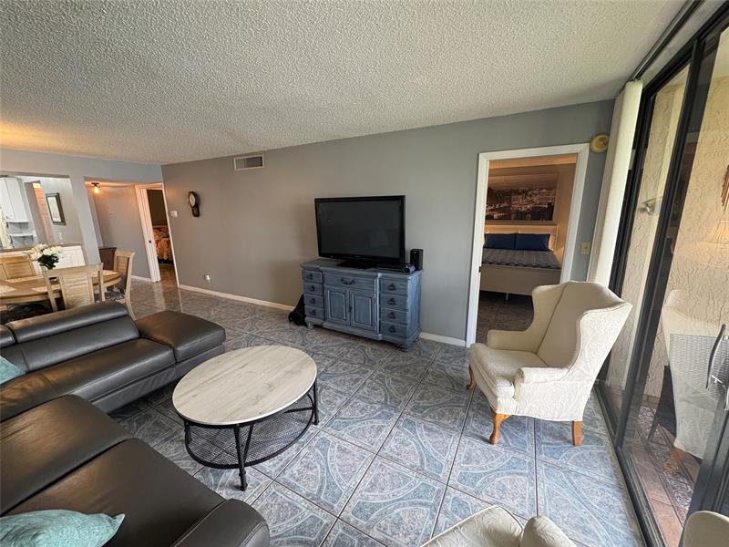 6207 Coral Lake Drive Pompano Beach FL 33063