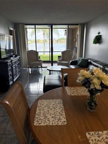 6207 Coral Lake Drive Pompano Beach FL 33063