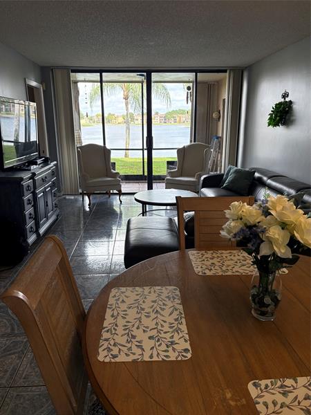 6207 Coral Lake Drive Pompano Beach FL 33063