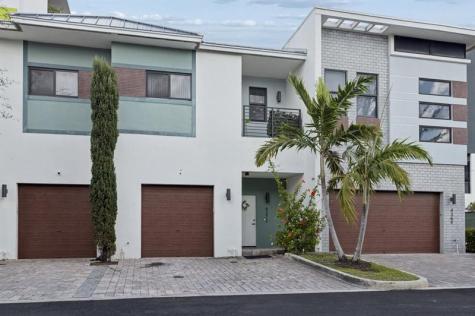 4373 NW 9th Street Plantation FL 33317