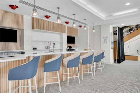 2670 E Sunrise Boulevard Fort Lauderdale FL 33304