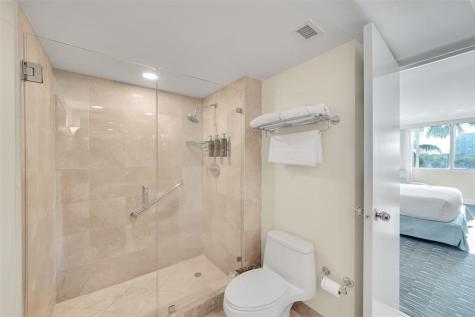 2670 E Sunrise Boulevard Fort Lauderdale FL 33304