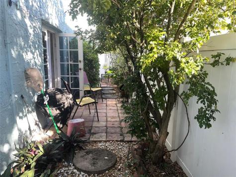 2708 NE 14th Street Causeway Pompano Beach FL 33062