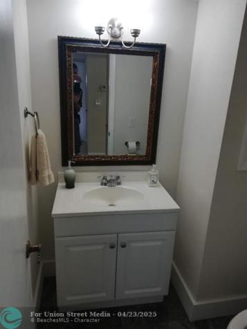 9420 S Hollybrook Lake Drive Pembroke Pines FL 33025