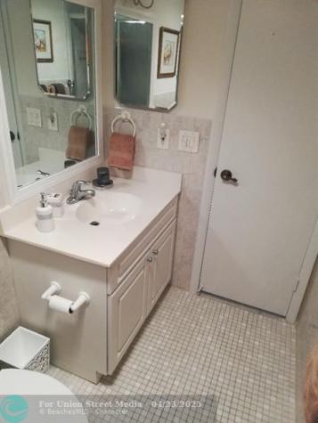 9420 S Hollybrook Lake Drive Pembroke Pines FL 33025