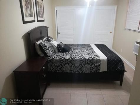 9420 S Hollybrook Lake Drive Pembroke Pines FL 33025
