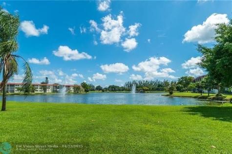 9420 S Hollybrook Lake Drive Pembroke Pines FL 33025