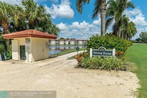 9420 S Hollybrook Lake Drive Pembroke Pines FL 33025
