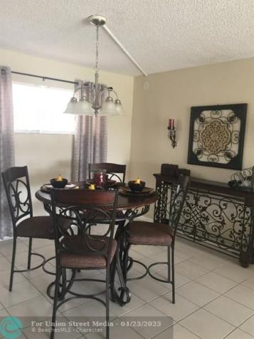 9420 S Hollybrook Lake Drive Pembroke Pines FL 33025