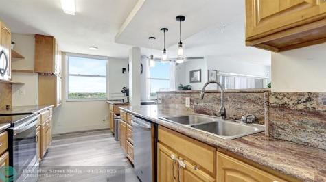 4400 Hillcrest Drive Hollywood FL 33021