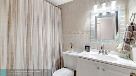 4400 Hillcrest Drive Hollywood FL 33021