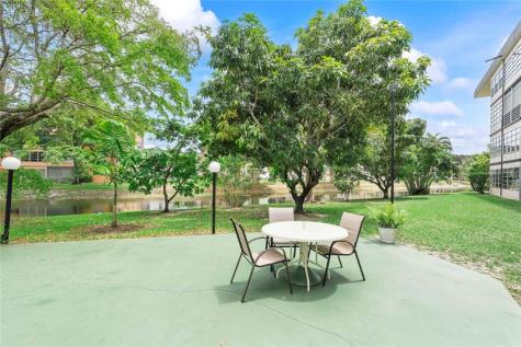 Lauderdale Lakes FL 33313