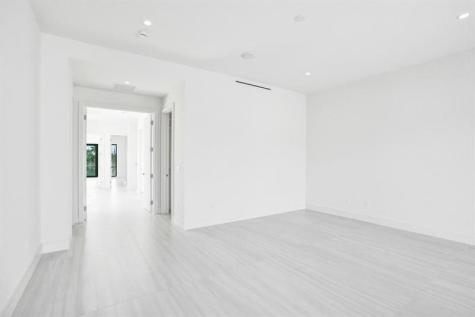 4524 Seagrape Drive Lauderdale By The Sea FL 33308