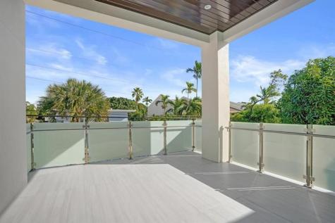 4524 Seagrape Drive Lauderdale By The Sea FL 33308