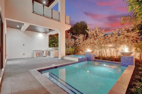 4524 Seagrape Drive Lauderdale By The Sea FL 33308