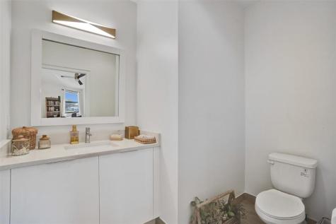 233 NE 11th Street Fort Lauderdale FL 33304