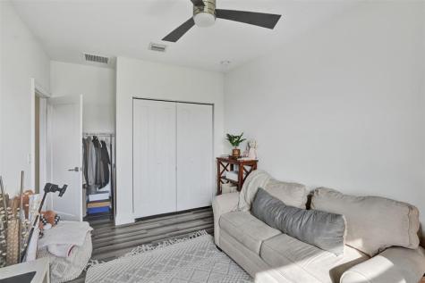 233 NE 11th Street Fort Lauderdale FL 33304