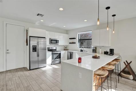 233 NE 11th Street Fort Lauderdale FL 33304