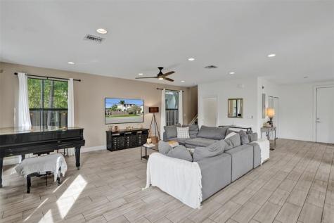 233 NE 11th Street Fort Lauderdale FL 33304