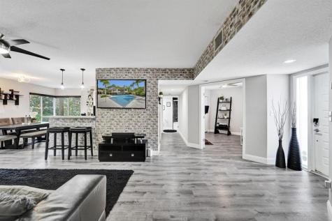 9280 NW 9th Court Plantation FL 33324