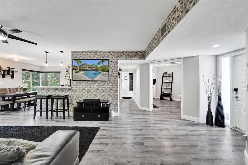 9280 NW 9th Court Plantation FL 33324