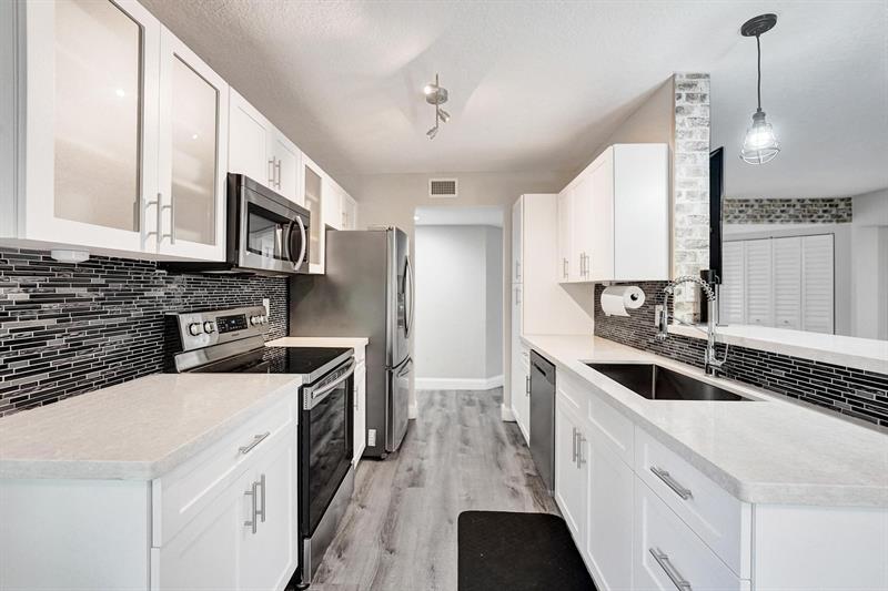 9280 NW 9th Court Plantation FL 33324