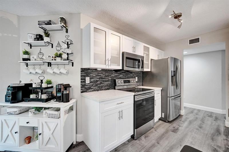 9280 NW 9th Court Plantation FL 33324