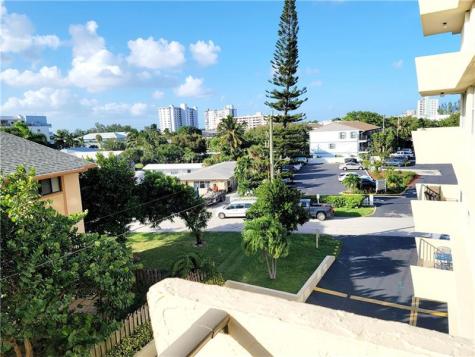 1009 N Ocean Boulevard Pompano Beach FL 33062
