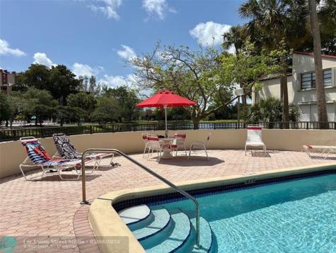 2306 S Cypress Bend Drive Pompano Beach FL 33069
