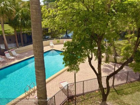 2306 S Cypress Bend Drive Pompano Beach FL 33069