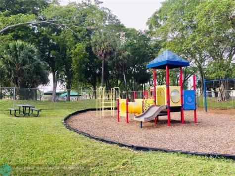 2306 S Cypress Bend Drive Pompano Beach FL 33069