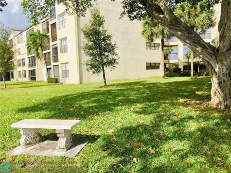 2306 S Cypress Bend Drive Pompano Beach FL 33069