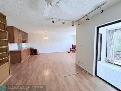 2306 S Cypress Bend Drive Pompano Beach FL 33069