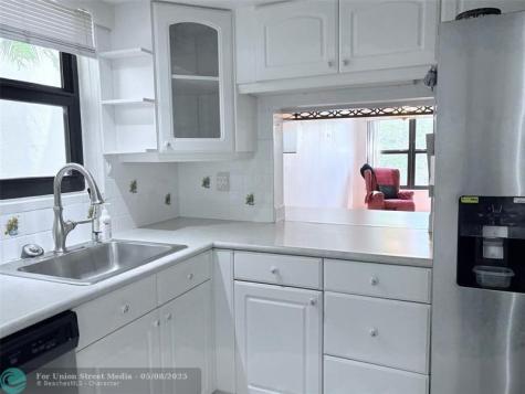 2306 S Cypress Bend Drive Pompano Beach FL 33069