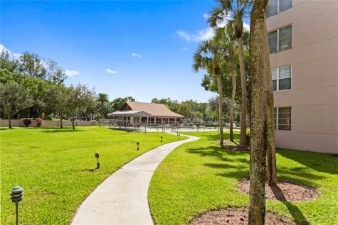 1911 Sabal Palm Drive Davie FL 33324