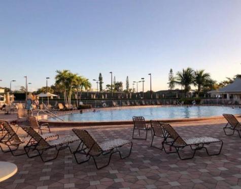 91 Ventnor E Deerfield Beach FL 33442