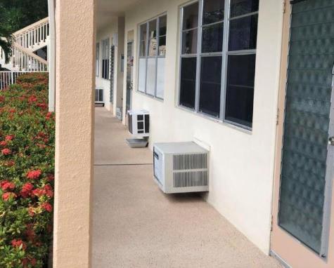 91 Ventnor E Deerfield Beach FL 33442