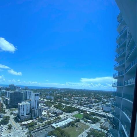 185 SW 7th Street Miami FL 33130