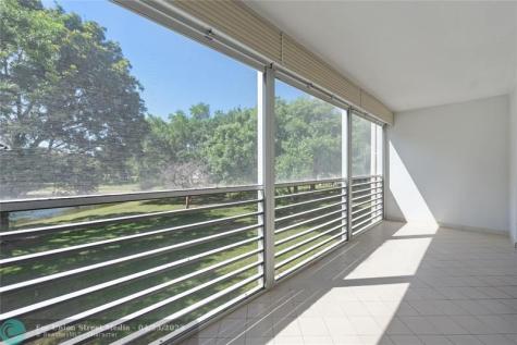 2202 Lucaya Bend Coconut Creek FL 33066