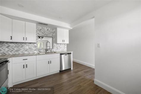 2202 Lucaya Bend Coconut Creek FL 33066