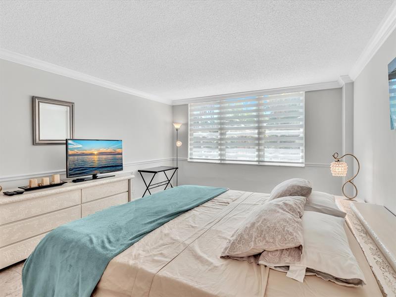 1147 Hillsboro Mile Hillsboro Beach FL 33062