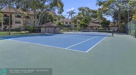 4341 W Mcnab Road Pompano Beach FL 33069